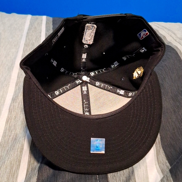 New Era 2019 Toronto Raptors Championship SnapBack - Picture 5 of 7